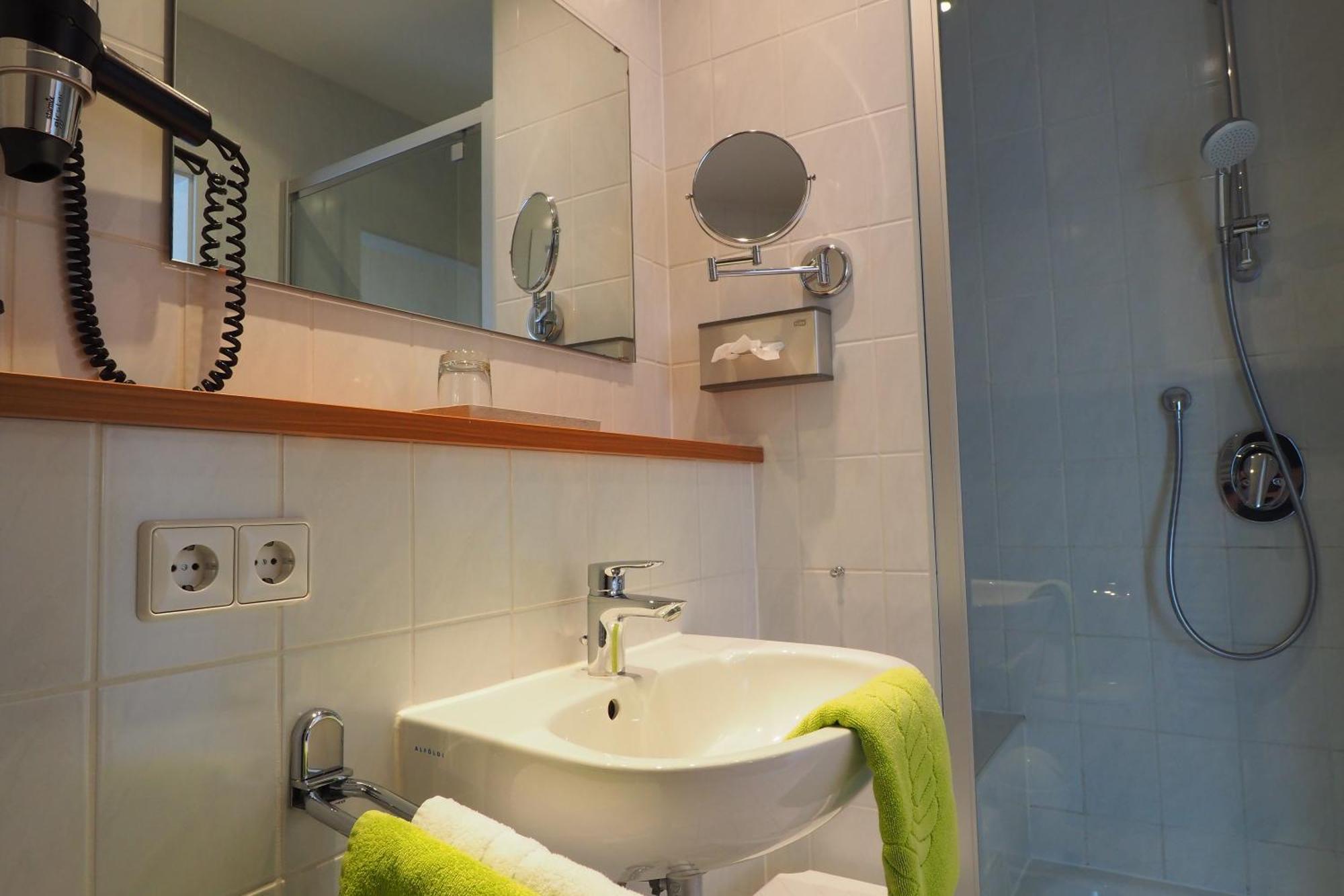 Hotel Alexa Bad Mergentheim Oda fotoğraf